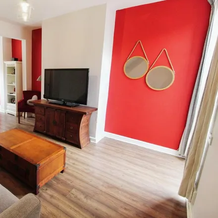 Rent this 2 bed townhouse on 142 Thornton Road in Manchester, M14 7NT