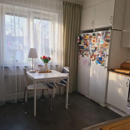 Rent this 3 bed apartment on Arvid Lindmansgatan 7C in 417 26 Gothenburg, Sweden