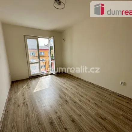 Rent this 3 bed apartment on Hlavní třída 935 in 363 01 Ostrov, Czechia