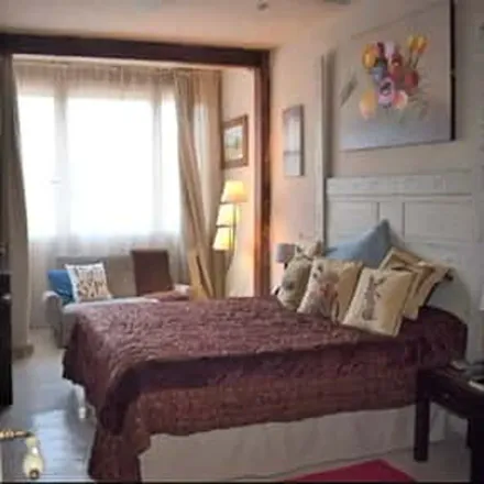 Rent this 1 bed apartment on Calle de Alcalá in 28028 Madrid, Spain