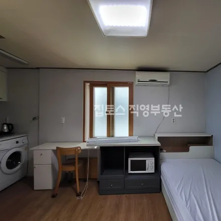 Image 1 - 서울특별시 서초구 양재동 358-13 - Apartment for rent