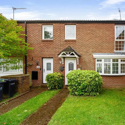 Image 1 - The Hollies, Gravesend, DA12 5EP, United Kingdom - Townhouse for sale