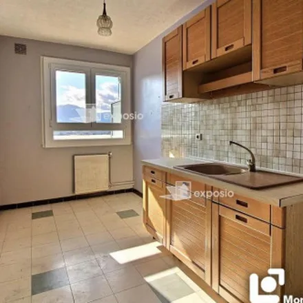 Rent this 2 bed apartment on Voie verte des berges de l'Isère in 38330 Montbonnot-Saint-Martin, France