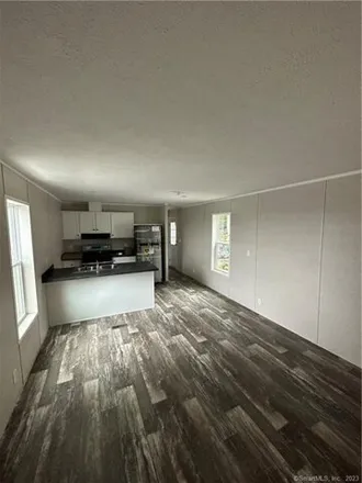 Image 9 - 435 High Street, Groton, CT 06355, USA - Apartment for sale