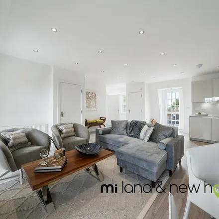 Image 5 - Brondesbury Road, London, NW6 6BX, United Kingdom - Apartment for rent