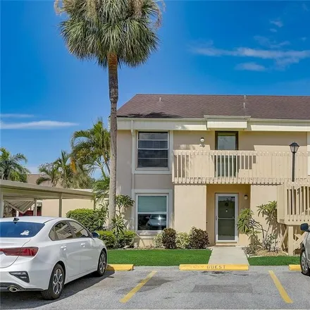 Buy this 3 bed condo on 700 67th Street West in Bradenton, FL 34209