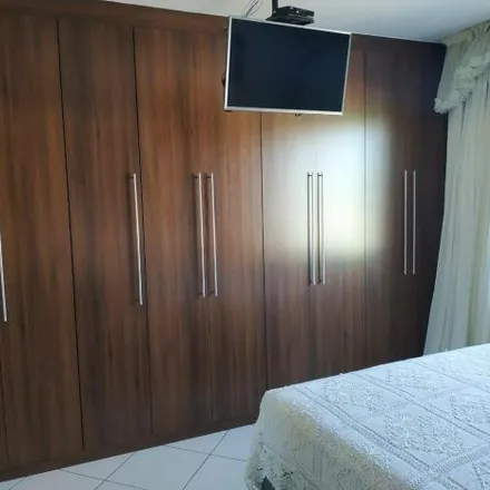 Buy this 3 bed apartment on Avenida Getúlio Vargas in Ipatinga - MG, 35164-243