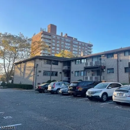 Rent this 3 bed condo on 749 N Broad St Apt 303 in New Jersey, 07208