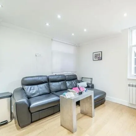 Image 5 - Collingham Gardens, Londres, London, Sw5 - Apartment for rent