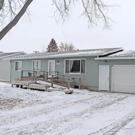 Buy this 5 bed house on 510 1st Avenue Northwest in Steele, ND 58482