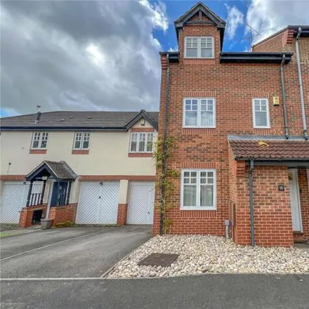 Buy this 3 bed townhouse on Saint Georges Avenue in Bristol, BS5 8DD