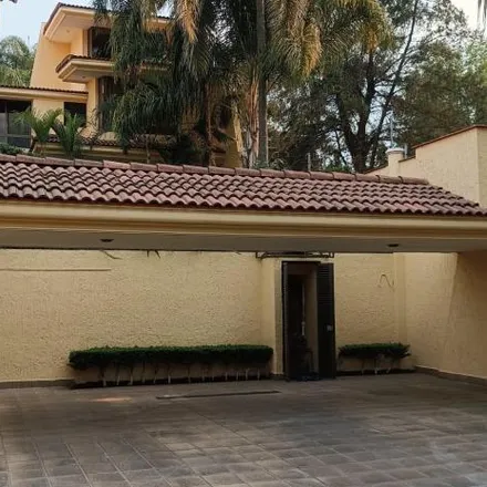 Buy this 4 bed house on Circuito Madrigal 1736 in San Wenceslao, 45054 Zapopan