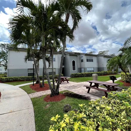 Image 3 - 1631 Village Boulevard, West Palm Beach, FL 33409, USA - Apartment for rent