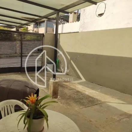 Buy this 3 bed house on Rua das Safiras in Novo Horizonte, Juiz de Fora - MG