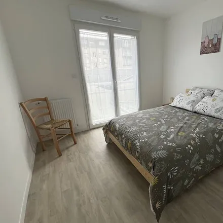 Rent this 2 bed apartment on 22380 Saint-Cast