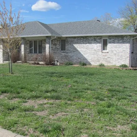 Buy this 3 bed house on 2369 College Drive (St) in Bolivar, MO 65613