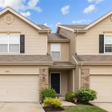 Buy this 3 bed condo on 2006 Chestnut Pines Court in Saint Peters, MO 63376