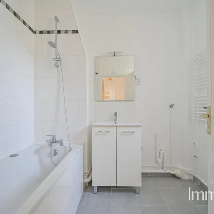 Rent this 2 bed apartment on 29 Rue Maurice Ripoche in 75014 Paris, France