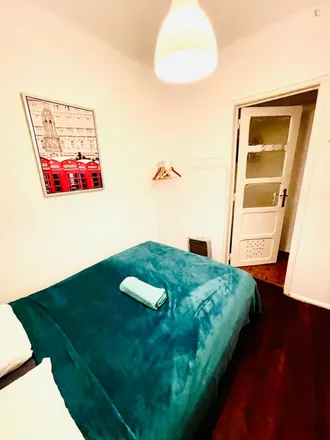 Rent this 5 bed room on Pátio das Parreiras in 1200-341 Lisbon, Portugal