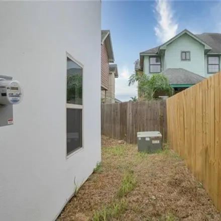 Image 6 - 1662 New Orleans Circle, Pharr, TX 78577, USA - Townhouse for rent