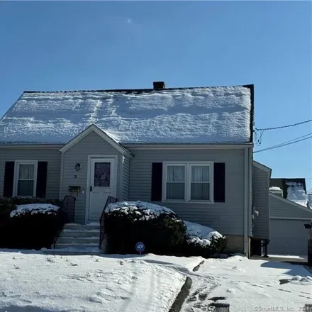 Rent this 3 bed house on 3 Greenfield Avenue in Stratford, CT 06614