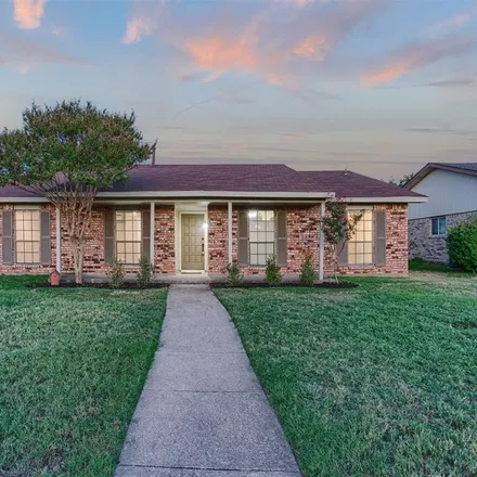 Buy this 3 bed house on 6520 Chalk Court in Plano, TX 75023