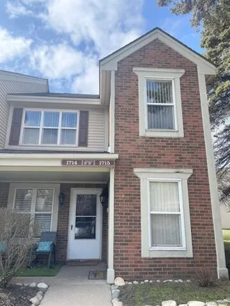 Rent this 2 bed condo on 1625 Emerson Circle in Rochester Hills, MI 48307