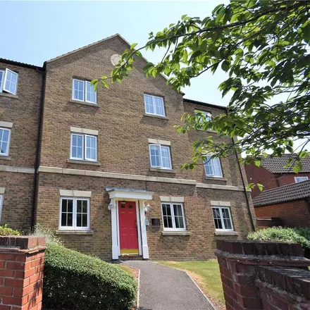 Rent this 2 bed apartment on China Brasserie in Trenchard Street, Fairford Leys