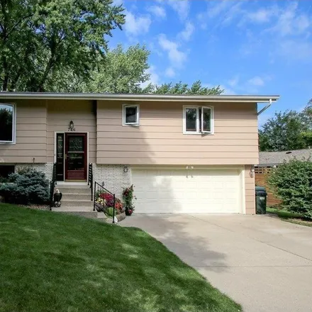 Buy this 3 bed house on 746 Maple Street Northeast in Hutchinson, MN 55350