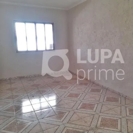 Rent this 2 bed house on Rua Sd. Osvaldo Lellis in 8, Rua Soldado Osvaldo Lelis