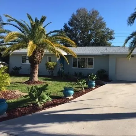 Rent this 2 bed house on 654 Michigan Drive South in Venice Gardens, Sarasota County