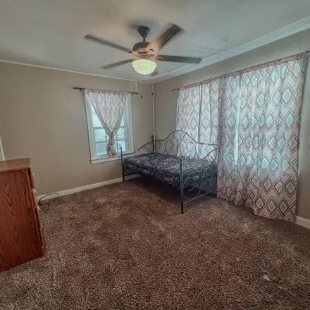Rent this 1 bed room on 1239 Poplar Street in Abilene, TX 79602