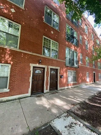 Rent this 1 bed condo on 6147-6165 North Lakewood Avenue in Chicago, IL 60626
