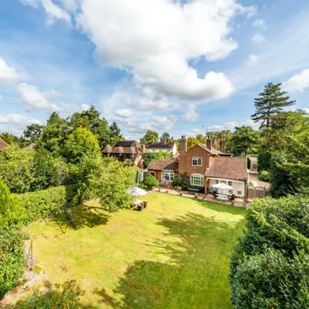 Buy this 4 bed house on Milton Avenue in Gerrards Cross, SL9 8QW