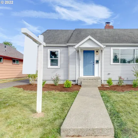 Buy this 2 bed house on North 2nd Avenue in Kelso, WA 98626