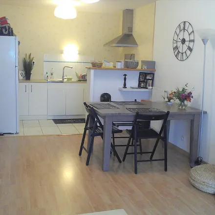 Rent this 3 bed apartment on 6 Rue de l'Hermine in 35000 Rennes, France