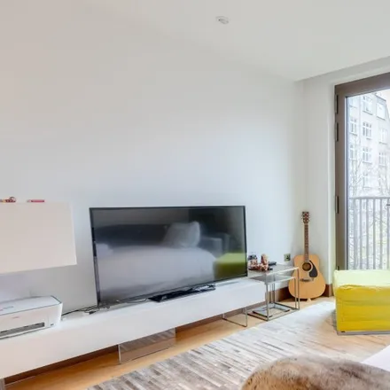Rent this 1 bed apartment on 180 Fleet Street in Blackfriars, London