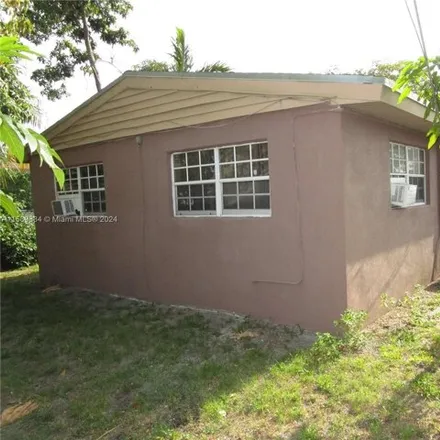 Image 3 - 15775 NE 13th Ave, North Miami Beach, Florida, 33162 - House for sale