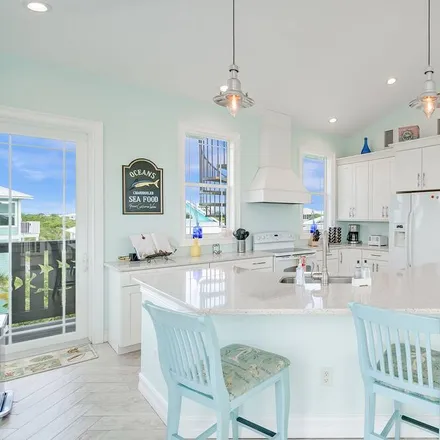 Rent this 4 bed house on Captiva in FL, 33924