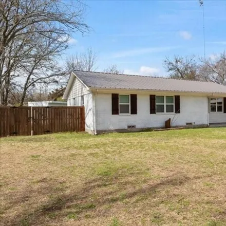 Image 2 - 147 South Sycamore Street, Leonard, Fannin County, TX 75452, USA - House for sale