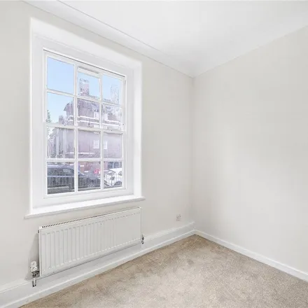 Rent this 3 bed apartment on Eastlake House in 41-59 Frampton Street, London