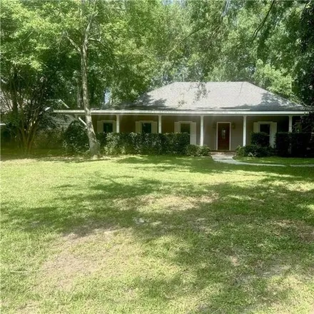Image 2 - 225 Richland Dr E, Mandeville, Louisiana, 70448 - House for sale