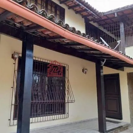 Buy this 5 bed house on Rua dos Eucaliptos in Vila Ilha Leocadia, Macaé - RJ