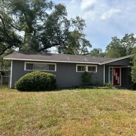 Rent this 3 bed house on 2389 20th Street in Pine Grove, Orange