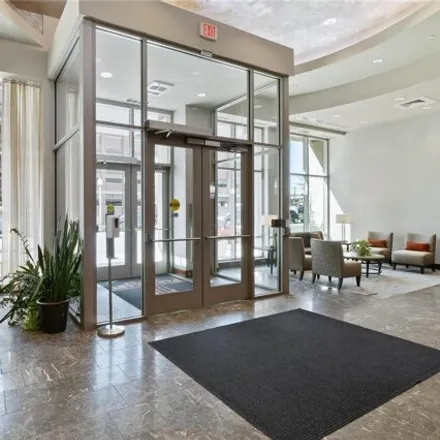 Image 3 - Park East Tower, 4919 Laclede Avenue, St. Louis, MO 63108, USA - Condo for rent
