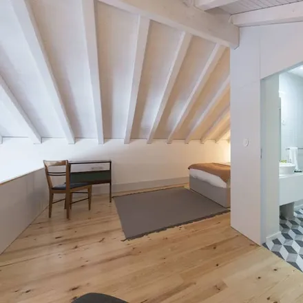 Rent this 1 bed apartment on Rua de Castro Portugal in 4400-086 Vila Nova de Gaia, Portugal
