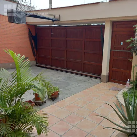 Image 9 - Masajes relajantes, Santiago de Surco Avenue, Santiago de Surco, Lima Metropolitan Area 15803, Peru - House for sale