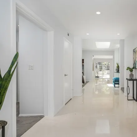 Image 5 - 2529 Aberdeen Avenue, Los Angeles, CA 90027, USA - House for rent