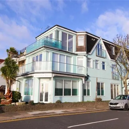Buy this 2 bed house on Eastern Esplanade Free Bays in Plas Newydd, Southend-on-Sea