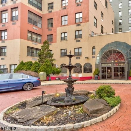 Rent this 2 bed condo on 111 Mulberry Street in Newark, NJ 07102